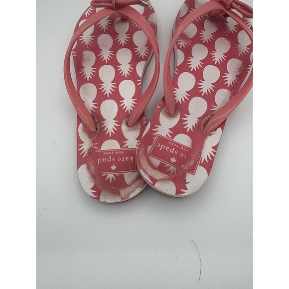 Kate Spade Shoes Womens Size 7 Pink Pineapple Flip Flop Sandals Bow Rubber - Picture 3 of 5